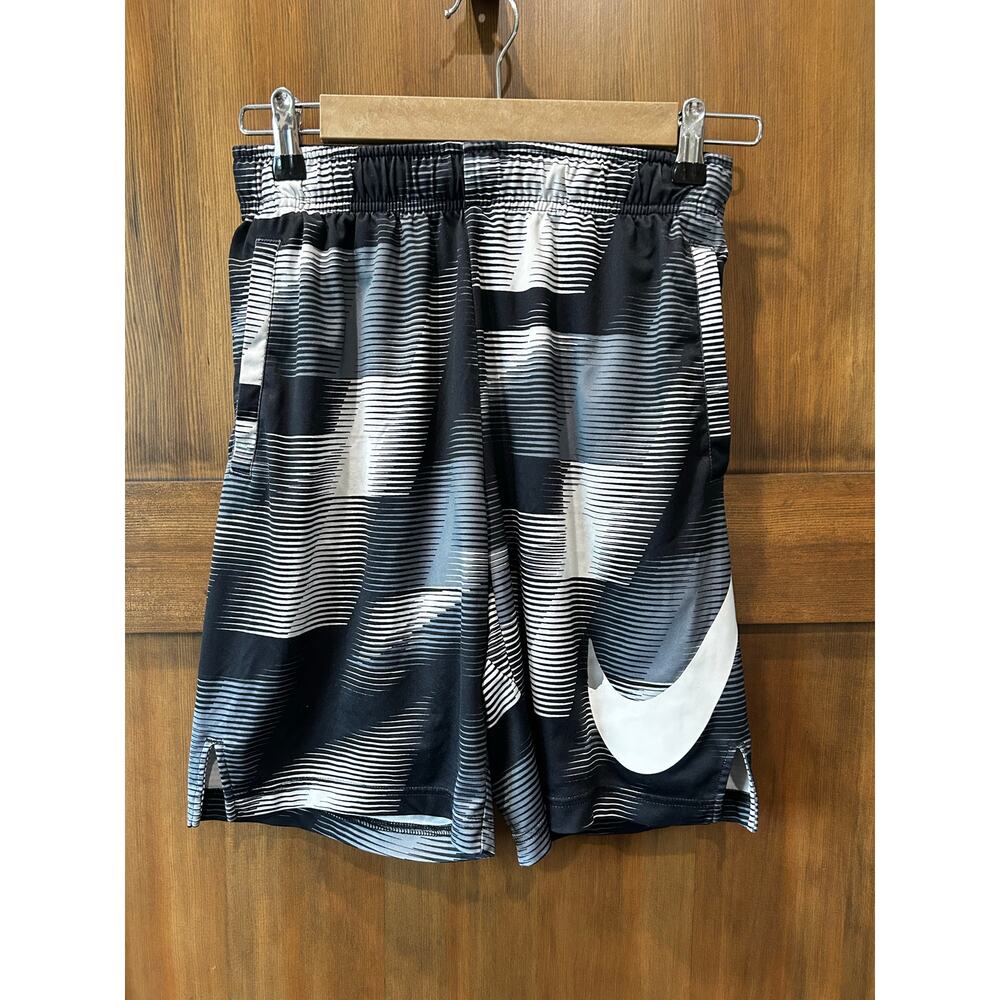 Nike Boy's Athletic Shorts Pull On Stretchy Waist Black White Size‎ Large